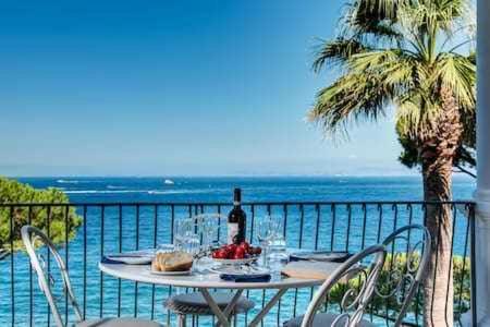 Gocce - Del Mar Stunnig Sea View